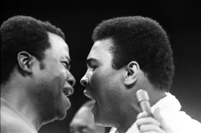 Framed Print : Muhammad Ali with trainer Drew bandhani (left) in his training camp ahead of his first