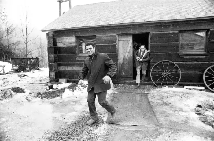 Framed Print : Muhammad Ali training at his camp in Deer Lake Pennsylvania January 1974 Framed Print : Muhammad Ali training at his camp in Deer Lake Pennsylvania January 1974