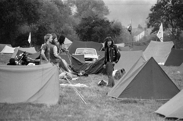 Music fans in town for Reading Music Festival, August 1982