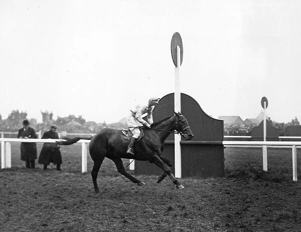 Music Hall wins the Grand National in 1922