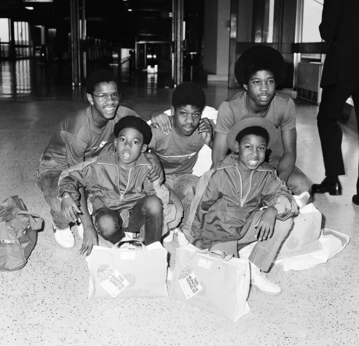 Framed Print : Musical Youth, British Jamaican pop / reggae group, who are flying out to Jamaica to film Framed Print : Musical Youth, British Jamaican pop / reggae group, who are flying out to Jamaica to film