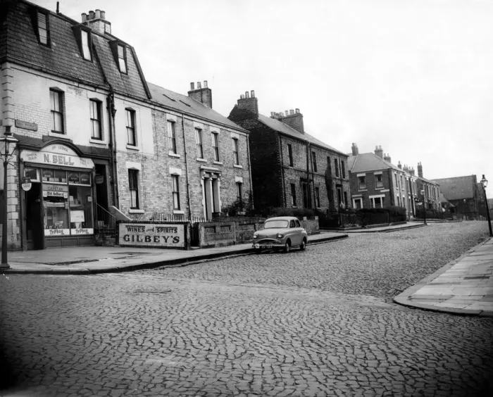 Framed Print : The N Bell off-license shop, on Bell Terrace, Newcastle. 21 / 07 / 1960 Framed Print : The N Bell off-license shop, on Bell Terrace, Newcastle. 21 / 07 / 1960