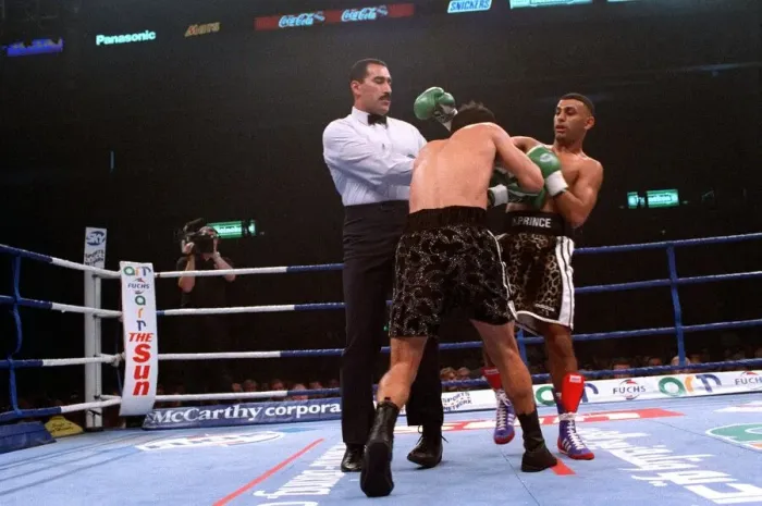 Framed Print : Naseen Hamed Boxer October 97 Naseem Hamed on his way to retaining his WBO Framed Print : Naseen Hamed Boxer October 97 Naseem Hamed on his way to retaining his WBO
