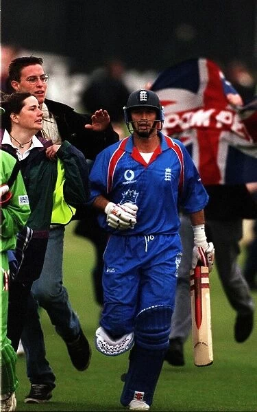 Nasser Hussain England May 1999 heads back to the pavillion after a job well done