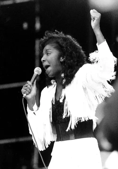 Framed Print : Natalie Cole singer daughter of Nat King Cole on stage at the Nelson Mandela Concert