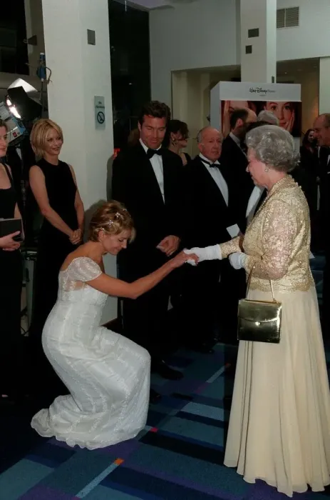 Framed Print : Natasha Richardson Actress November 98 Meeting the Queen at the premiere in