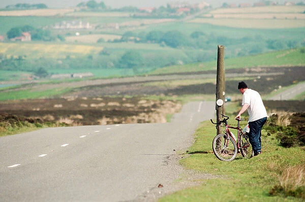 National Bike Week, 13th June 1994. Members of the public, Cycling in the countryside