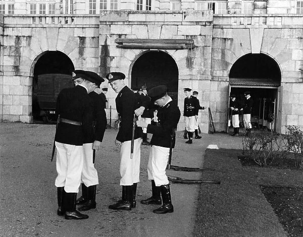 Navy Cadets of Dartmouth. P004701