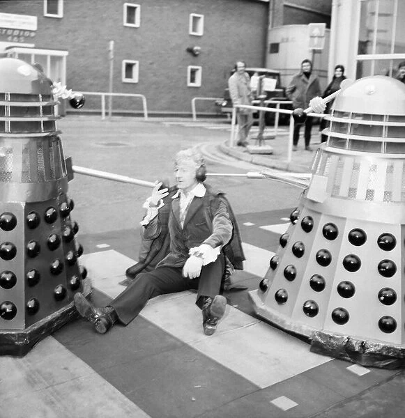 nDr. Whoi John Pertwee: Jon Pertwee returns as Dr. Who when a new series of adventures