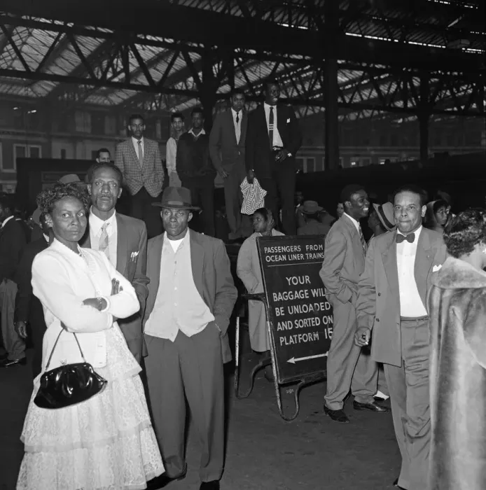 Framed Print : Nearly 1000 West Indian immigrants arrive in three boats trains at Waterloo Station