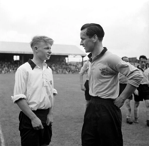 Neil Hamlton right and Johnny Stephens. August 1952 C4091