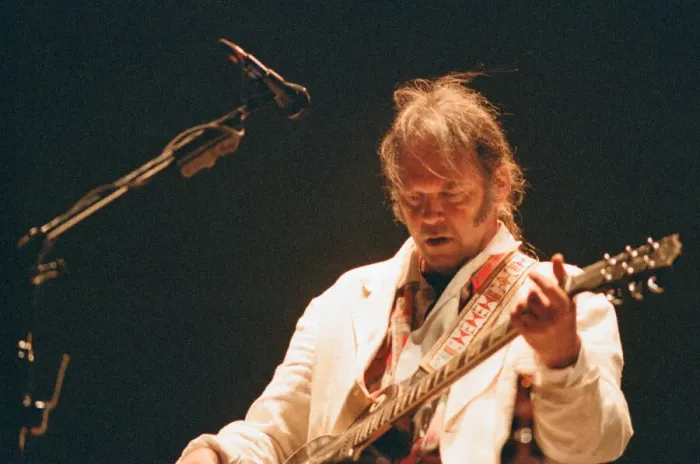 Framed Print : Neil Young performing at The Reading Festival, England, Sunday 27th August 1995 Framed Print : Neil Young performing at The Reading Festival, England, Sunday 27th August 1995
