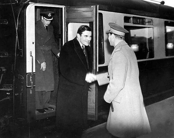 The New American Ambassador John Winant shakes hands with king George VI on his arrival