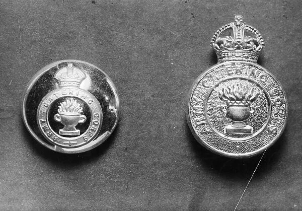New cap and badge button approved for the British Army Catering Corps during World War II