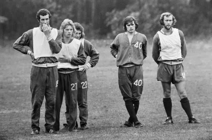 Framed Print : New Chelsea starlet, seventeen year old Ray Butch'Wilkins