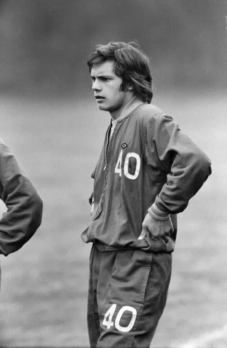 Framed Print : New Chelsea starlet, seventeen year old Ray Butch'Wilkins Framed Print : New Chelsea starlet, seventeen year old Ray Butch'Wilkins