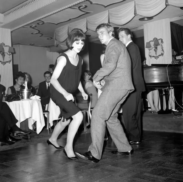 Framed Print : A new dance which is the rage in America has now come to London Framed Print : A new dance which is the rage in America has now come to London