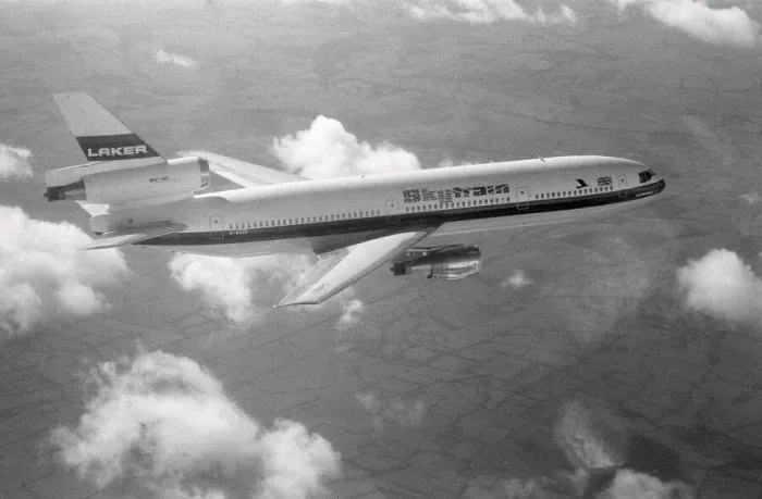 Framed Print : New Douglas DC10 widebodied jet seating up to 350 passengers