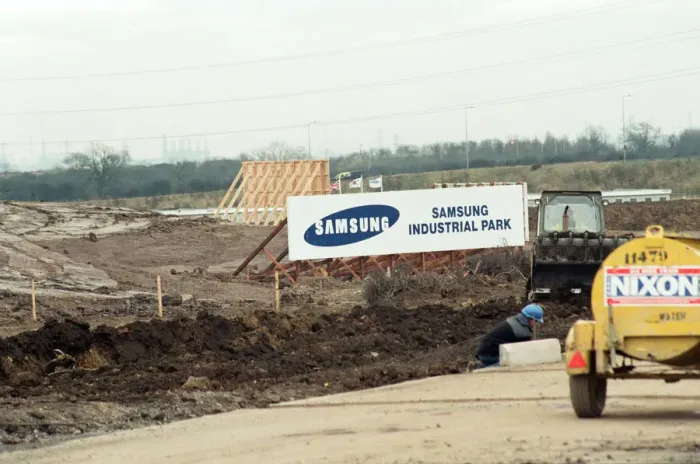 Framed Print : The new factory for Samsung under construction at Wynyard Business Park. 14th March 1995 Framed Print : The new factory for Samsung under construction at Wynyard Business Park. 14th March 1995