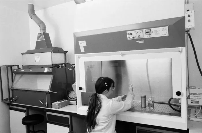 Framed Print : The new £470, 000 Regional Immunology laboratory at the East Birmingham Hospital Framed Print : The new £470, 000 Regional Immunology laboratory at the East Birmingham Hospital