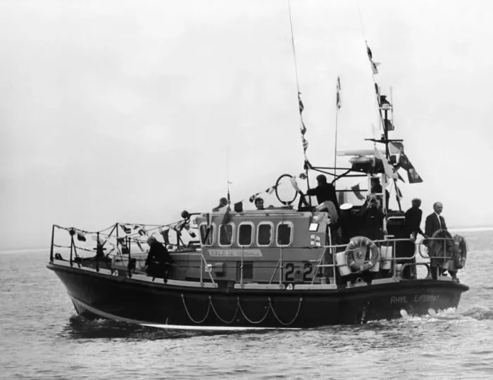 Framed Print : The new lifeboat Lil Cunningham is launched at Rhyl Lifeboat Station