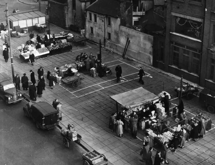 Framed Print : New market site in nearby Mill Lane, Cardiff, Wales, Saturday 2nd July 1955 Framed Print : New market site in nearby Mill Lane, Cardiff, Wales, Saturday 2nd July 1955