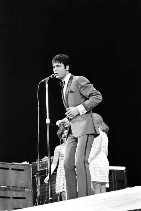 Framed Print : New Musical Express Poll Winners all star concert at Wembley. Cliff Richard performing