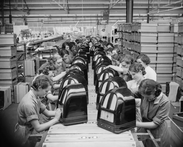 Framed Print : The new production line at the Philco Radio & Television Corporation factory in Perivale Framed Print : The new production line at the Philco Radio & Television Corporation factory in Perivale