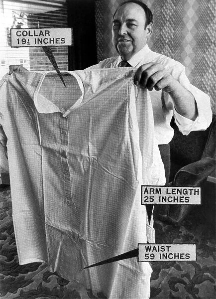 The new slimline Rowland with his old-style shirt. August 1974 P007905