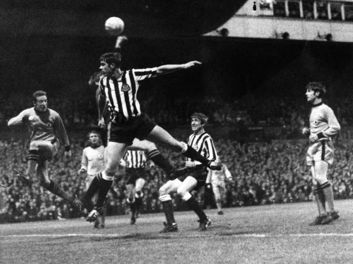 Framed Print : Newcastle 1-0 Dundee United, Inter-Cities Fairs Cup 1st Round 2nd Leg match held at St