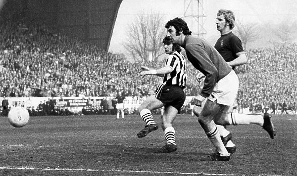 Newcastle 2-0 Burnley, FA Cup semi final match at Hillsborough, Saturday 30th March 1974