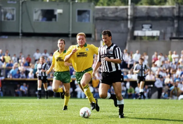 Framed Print : Newcastle 2-0 Plymouth, Division Two league match at St James Park