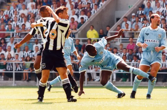 Framed Print : Newcastle 3-0 Coventry, premier league match at St James Park, Saturday 19th August 1995 Framed Print : Newcastle 3-0 Coventry, premier league match at St James Park, Saturday 19th August 1995