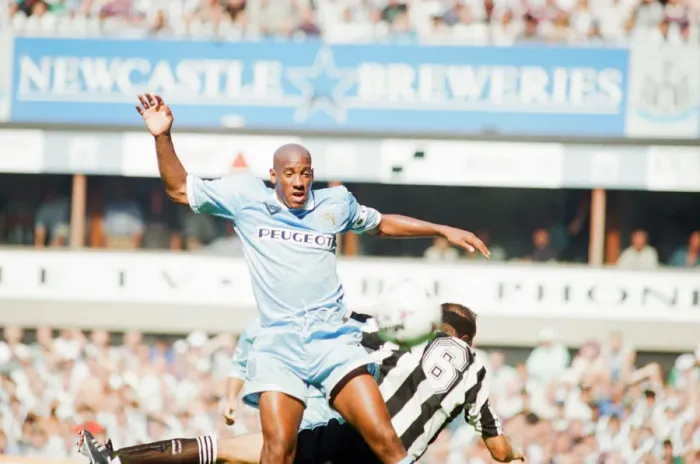 Framed Print : Newcastle 3-0 Coventry, premier league match at St James Park, Saturday 19th August 1995 Framed Print : Newcastle 3-0 Coventry, premier league match at St James Park, Saturday 19th August 1995