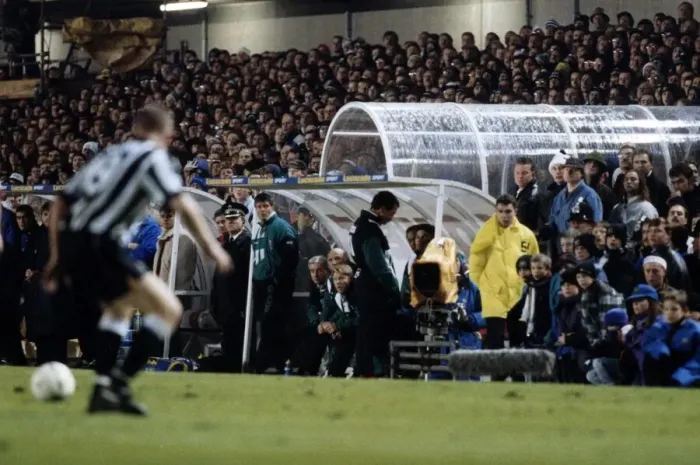 Framed Print : Newcastle 3 - 0 Liverpool Premiership match held at St James Park Framed Print : Newcastle 3 - 0 Liverpool Premiership match held at St James Park