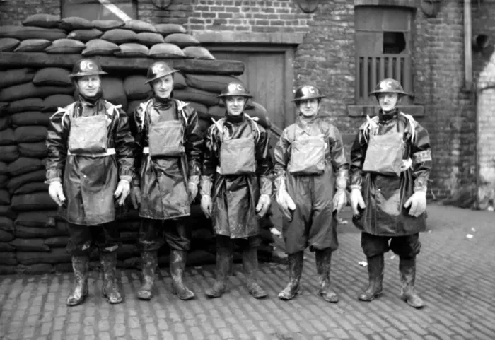 Framed Print : Newcastle Chronicle and Journal staff wearing gas masks as part of air raid precautions
