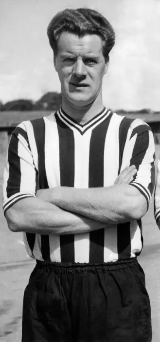 Framed Print : Newcastle F. C. Bobby Mitchell. December 1960 P007051 Framed Print : Newcastle F. C. Bobby Mitchell. December 1960 P007051
