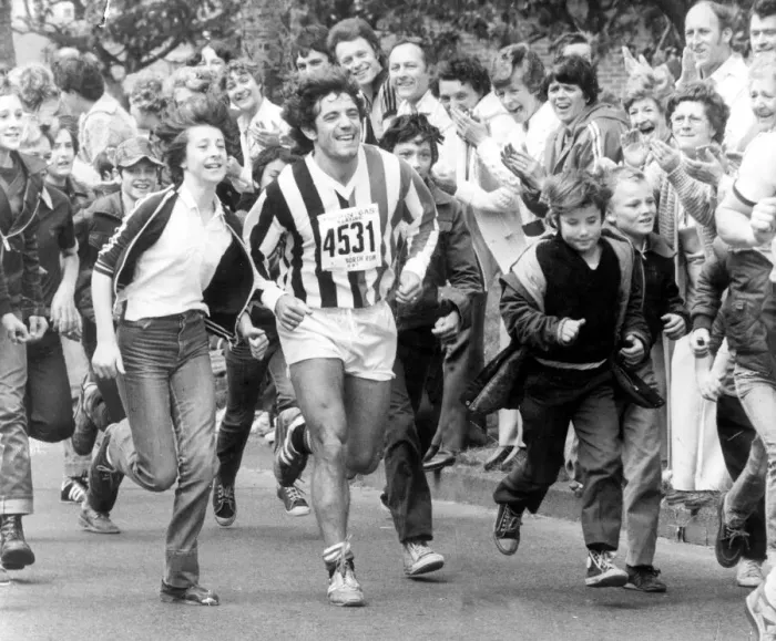 Framed Print : Newcastle player Kevin Keegan is joined by supporters on the Great North Run, in 1981 Framed Print : Newcastle player Kevin Keegan is joined by supporters on the Great North Run, in 1981