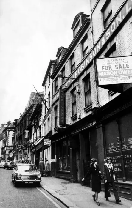 Framed Print : Newcastle public houses (pubs  /  pub) - J Robinson & Son Ltd Wine Merchants - J Robinson