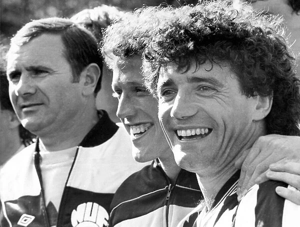 Newcastle skipper Kevin Keegan (right) with Arthur Cox (left) Circa 1983