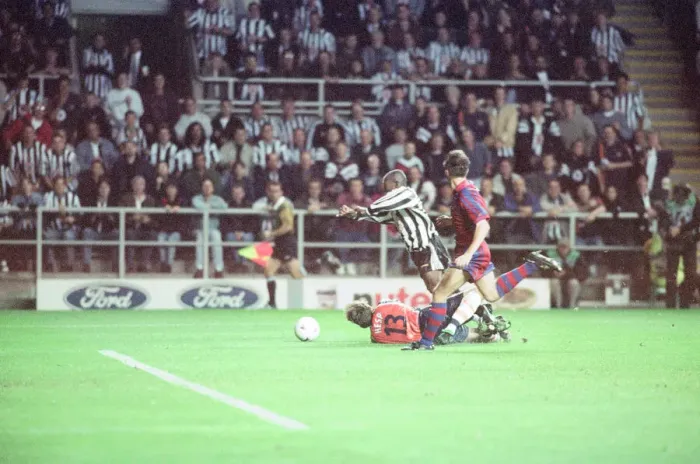 Framed Print : Newcastle United 3-2 Barcelona, UEFA Champions League Group C match at St James Park Framed Print : Newcastle United 3-2 Barcelona, UEFA Champions League Group C match at St James Park