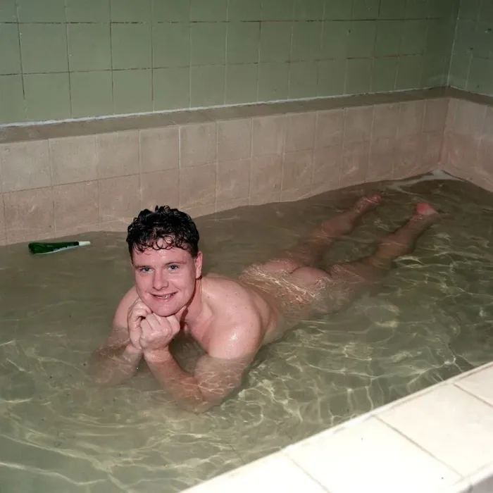 Framed Print : Newcastle United footballer Paul Gascoigne in the bath naked in the dressing rooms at St Framed Print : Newcastle United footballer Paul Gascoigne in the bath naked in the dressing rooms at St