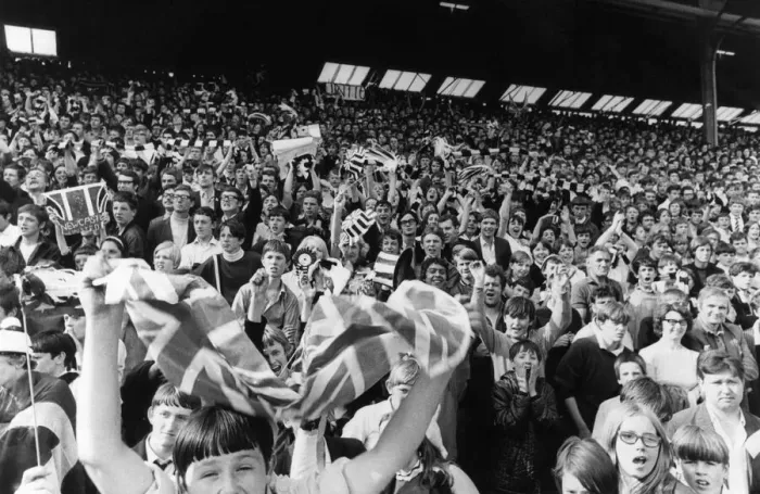 Framed Print : Newcastle United Homecoming after winning 1969 Inter-Cities Fairs Cup