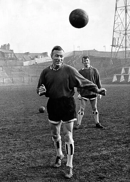Newcastle United manager Charlie Mitten during a team training session. Circa 1960