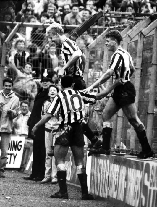 Framed Print : Newcastle United v Chelsea, 27th February, 1988. Paul Gascoigne (Gazza