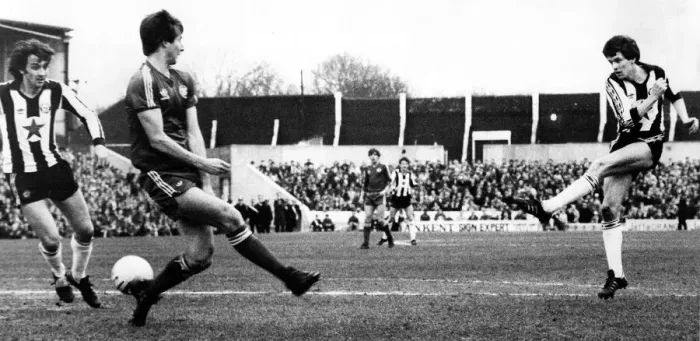 Framed Print : Newcastle United v QPR. Kenny Wharton blasts the ball past Glenn Roeder Framed Print : Newcastle United v QPR. Kenny Wharton blasts the ball past Glenn Roeder