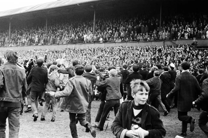 Framed Print : Newcastle Utd v Manchester City 11th May 1968 League Division One Match at St Framed Print : Newcastle Utd v Manchester City 11th May 1968 League Division One Match at St