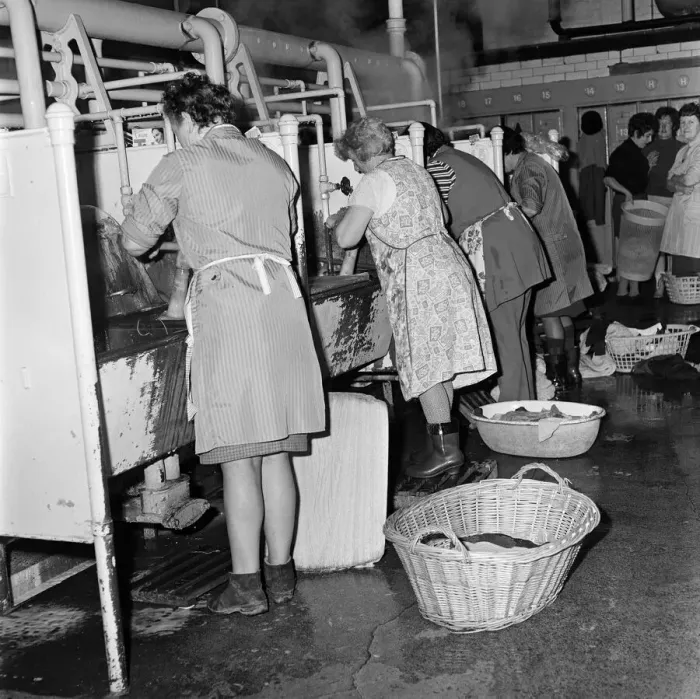 Framed Print : Newcastle women washing their clothes at Snow Street Wash House, Newcastle Framed Print : Newcastle women washing their clothes at Snow Street Wash House, Newcastle