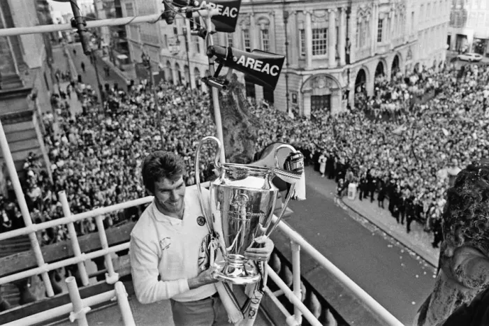 Framed Print : Newly crowned European champions Aston Villa, parade the European Champions Cup trophy to