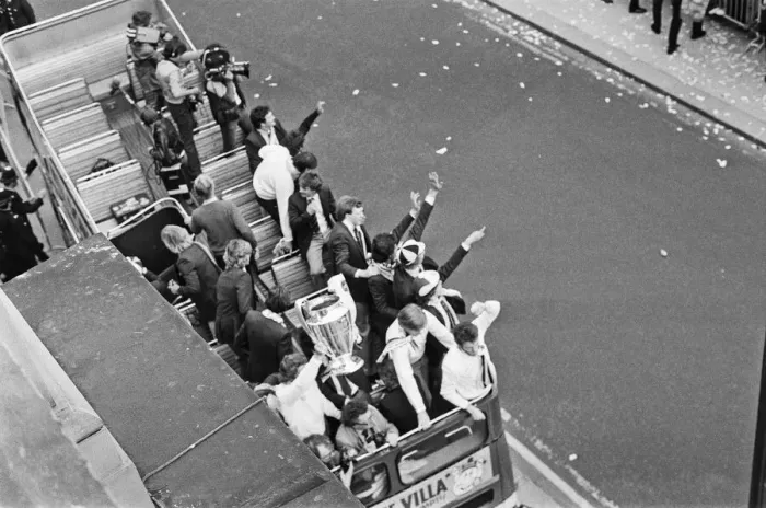 Framed Print : Newly crowned European champions Aston Villa, parade the European Champions Cup trophy to Framed Print : Newly crowned European champions Aston Villa, parade the European Champions Cup trophy to